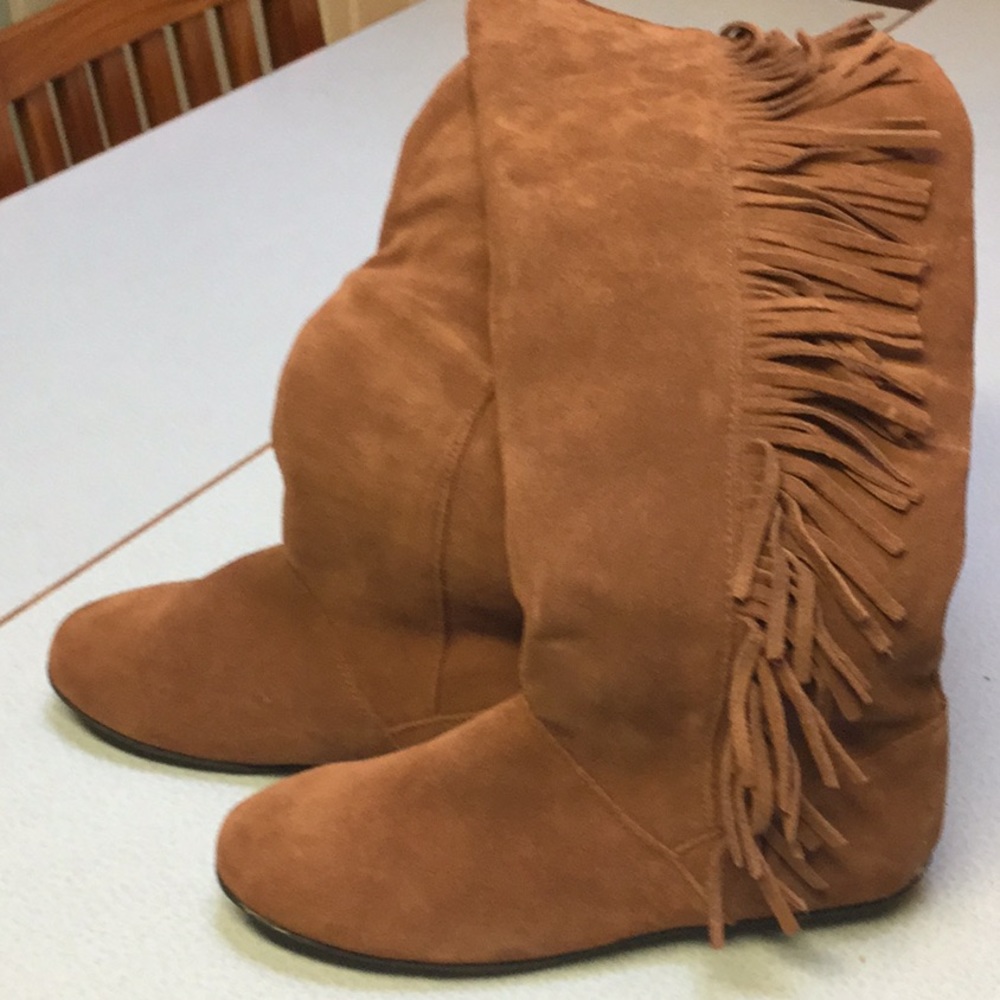 New Xhilaration brown suede boots with fringe